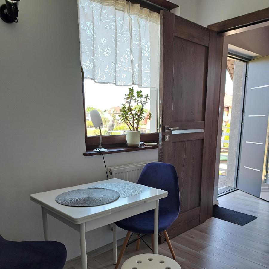 Maly Apartamencik Teo Rewal Buitenkant foto