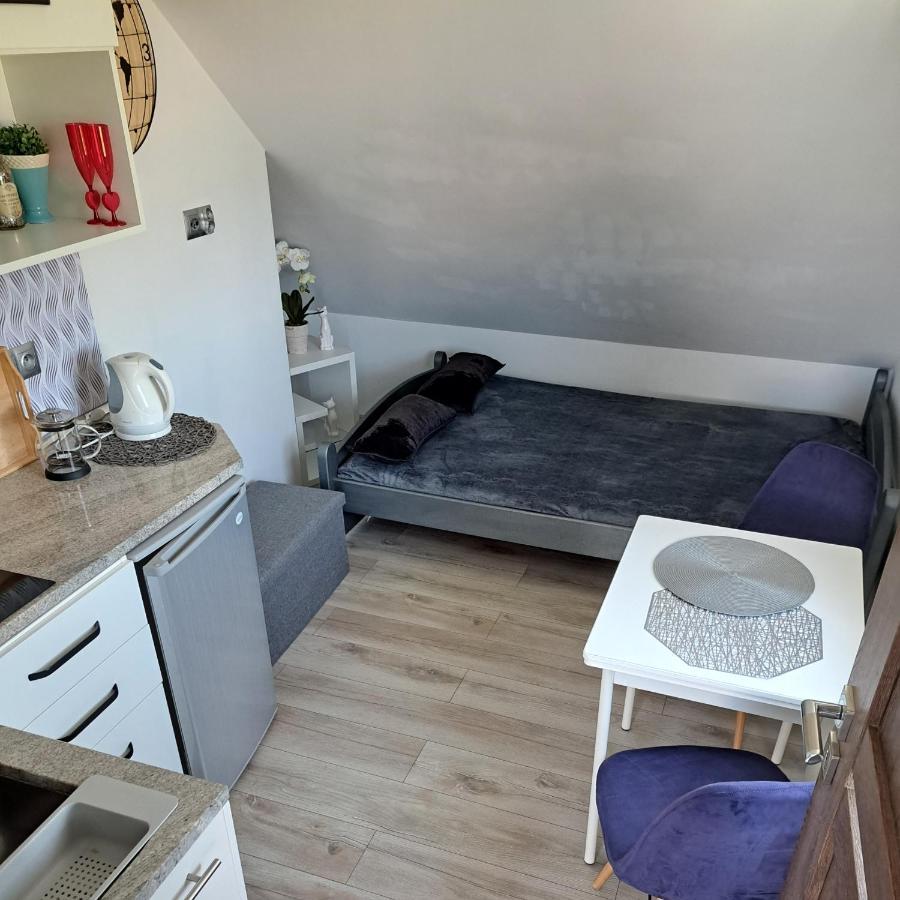 Maly Apartamencik Teo Rewal Buitenkant foto